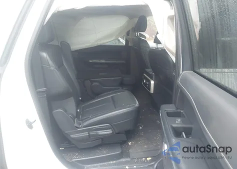 2024 Ford Expedition Xlt Max z USA, uszkodzony, nr VIN 1FMJK1H85REA78686